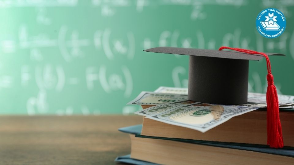 Học phí văn bằng 2 ngôn ngữ Anh phụ thuộc vào những yếu tố nào?