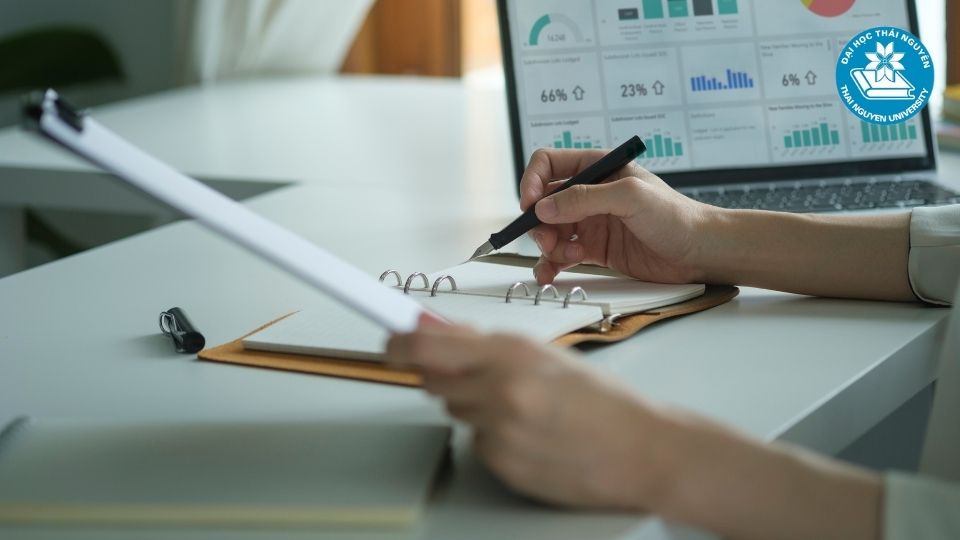 Tại sao ngành quản trị kinh doanh lại hấp dẫn đến vậy?