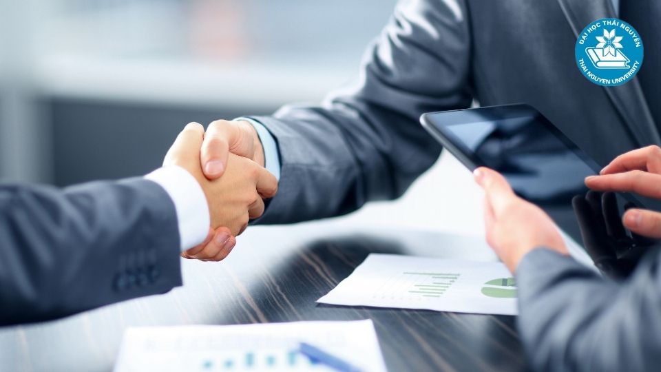 Lời khuyên cho người theo đuổi văn bằng 2 tài chính ngân hàng
