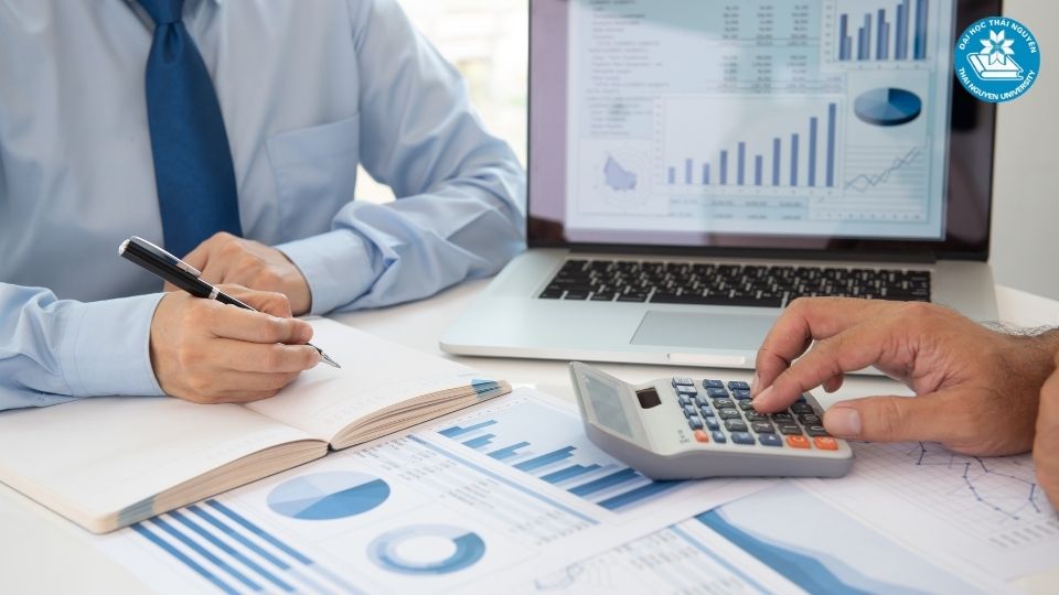 Điều kiện xét tuyển và quy trình đăng ký đại học từ xa kế toán