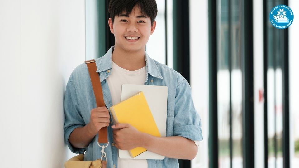 Điều kiện và thủ tục liên thông từ cao đẳng nghề lên đại học 