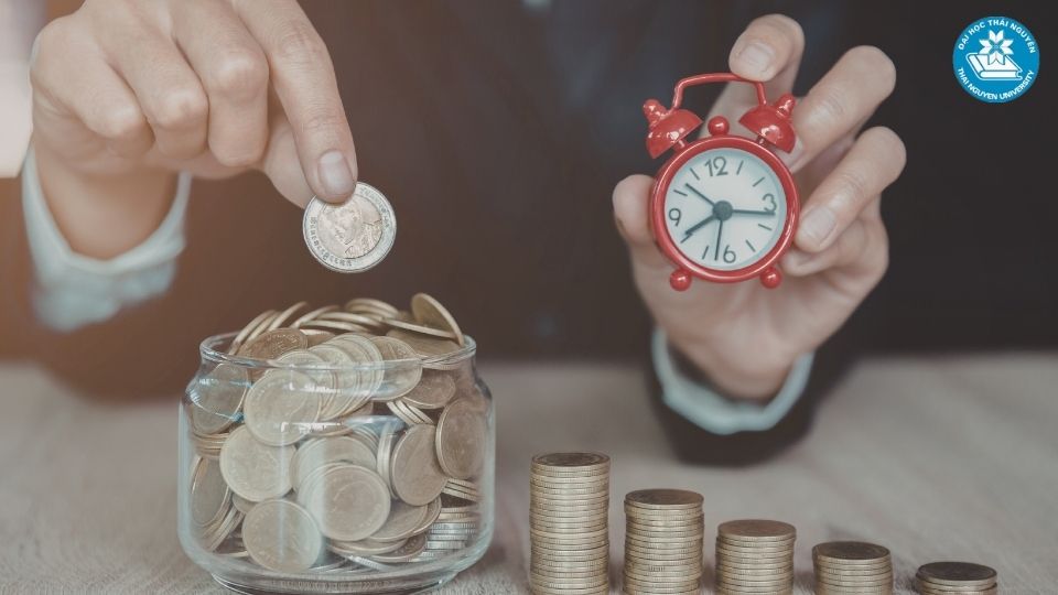 Học văn bằng thứ 2 hệ từ xa có tiết kiệm hơn không?