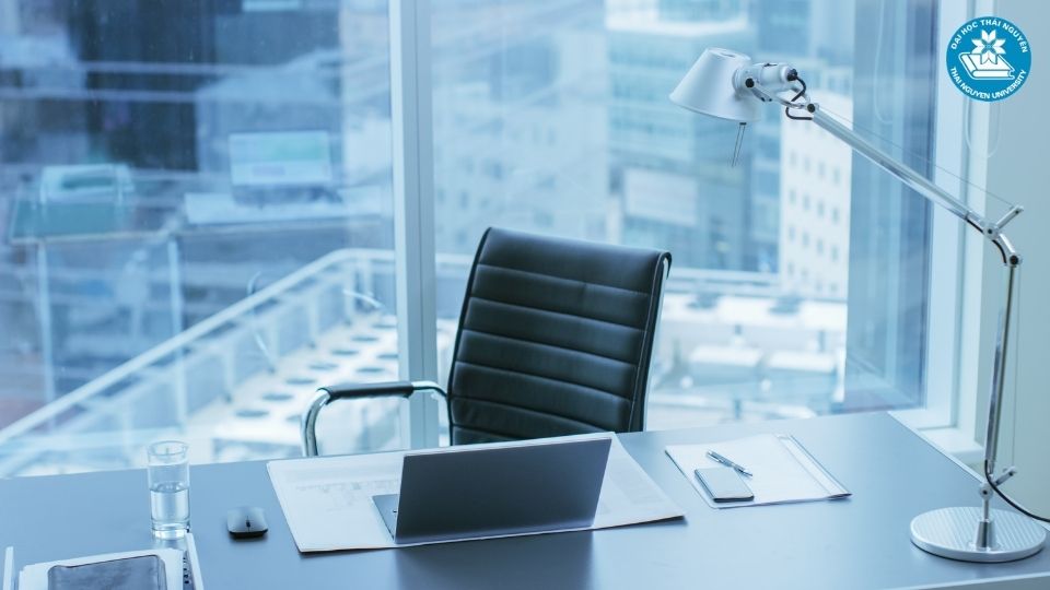 Những thách thức và kỹ năng cần thiết để thành công khi học quản trị kinh doanh