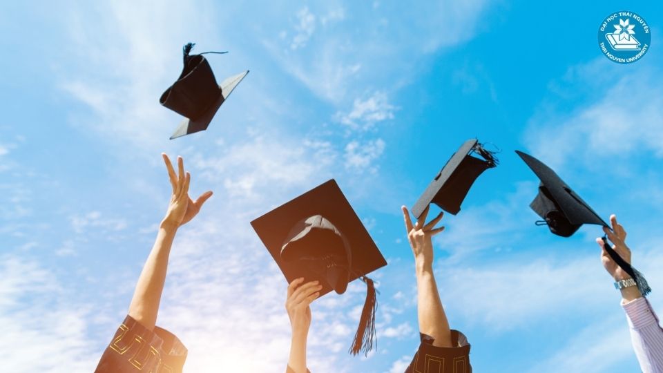 Điều kiện học văn bằng 2 đại học gồm những gì?