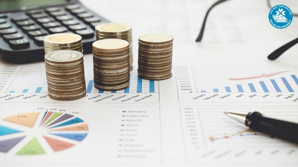 Học ngành kế toán cần thi những môn gì và cách tính điểm xét tuyển ra sao?