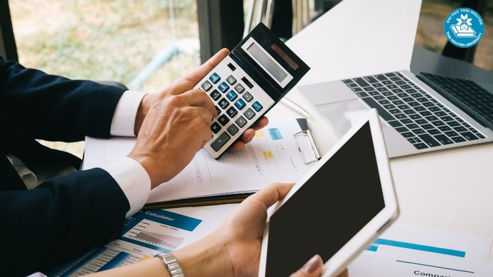 Chương trình đào tạo ngành quản trị kinh doanh gồm những gì?