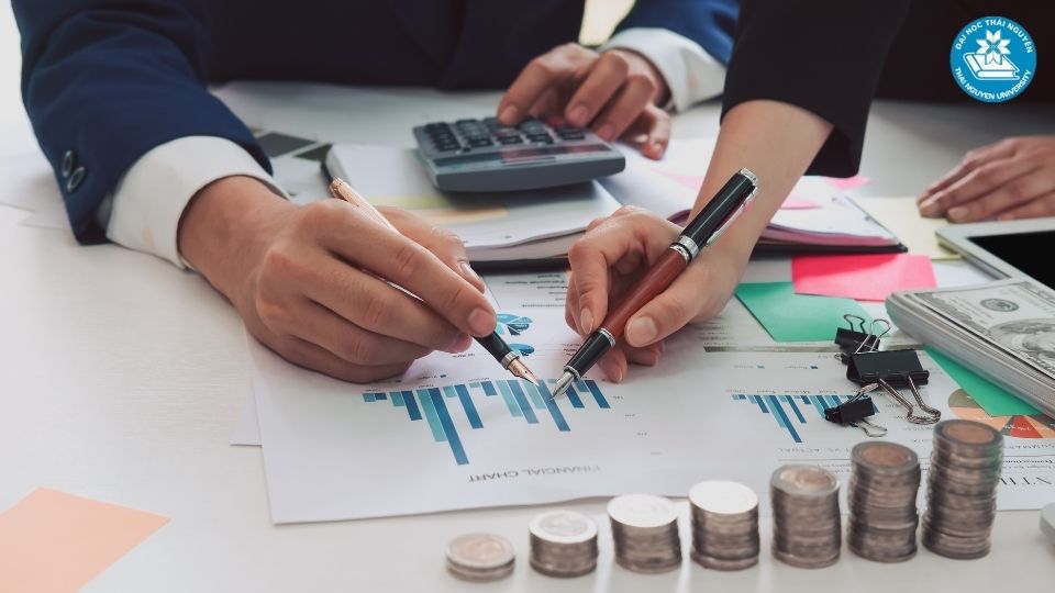Học ngành quản trị kinh doanh từ xa tại Đại học Thái Nguyên
