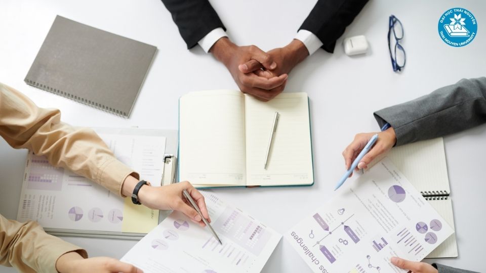 Các trường đào tạo ngành quản trị kinh doanh( Đại học Kinh tễ Quốc dân