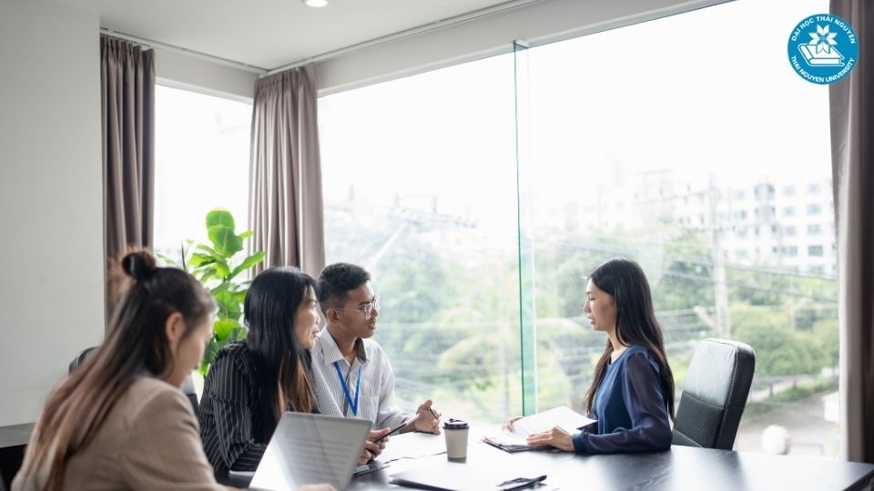Những yếu tố quyết định học tài chính ngân hàng có dễ xin việc không