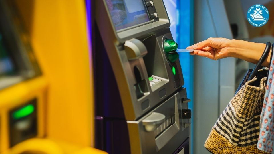 Bí quyết tăng mức lương ngành tài chính ngân hàng trong quá trình làm việc