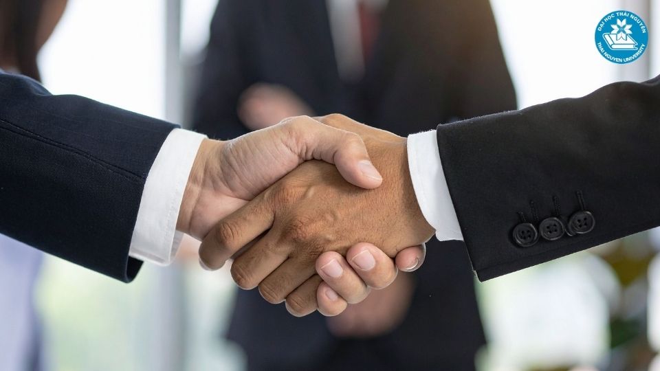 Tố chất và tính cách thích hợp học ngành kinh doanh