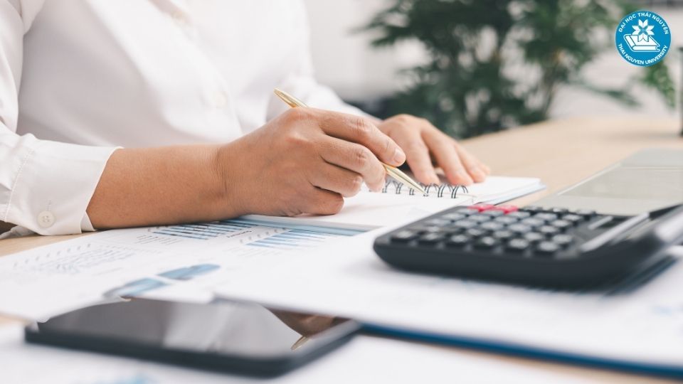 Ngành kế toán phù hợp với ai? Những đối tượng nên cân nhắc