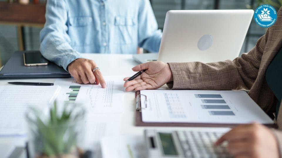 Những trường hợp sử dụng văn bằng 2 để thi công chức
